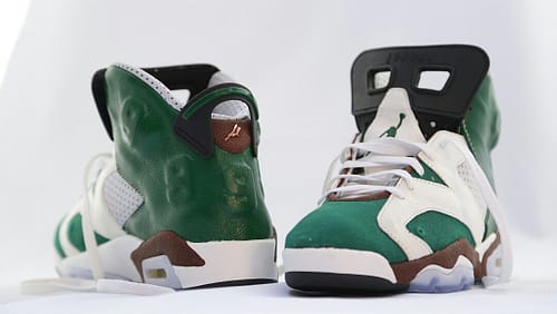 Sneakers, Alain Mukendi, Superstar Gold 24 carrat, TV show, Jordan Celtics, DJ Daddy K